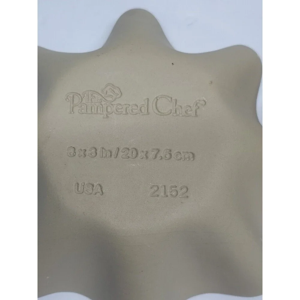 The Pampered Chef Stoneware Collection Set of 2 Dishes - Baking Dish